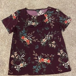 Floral blouse.